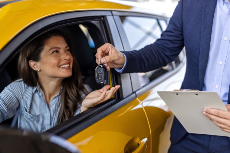 How to rent a car in Bologna